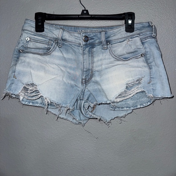 American Eagle Outfitters Pants - American Eagle- size 8- light wash- Shortie- super stretch